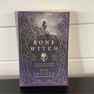 $10 SALE The Bone Witch Rin Chupeco Teen Fiction Paperback Fantasy Magic